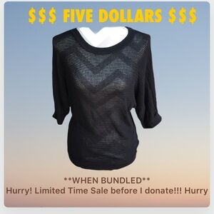 ✅ $5.00 When BUNDLED!!!!!🛻 Cute black sweater knitted sweater top